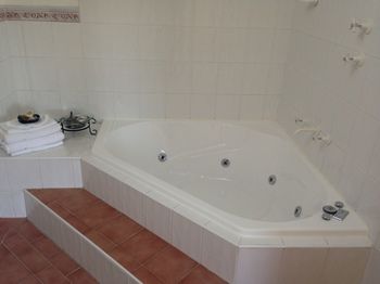 Valley Of The Waters B&B - Holiday Adelaide 8