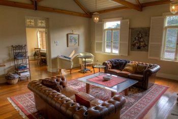 Tizzana Winery Bed & Breakfast - Holiday Adelaide 1