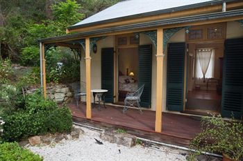 Tizzana Winery Bed & Breakfast - Holiday Adelaide 3