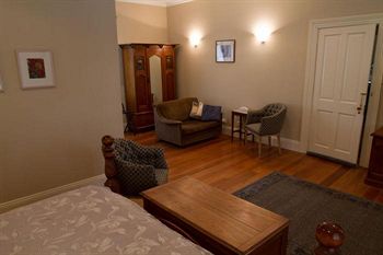 Tizzana Winery Bed & Breakfast - Holiday Adelaide 10