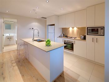 Zara Tower - Luxury Suites And Apartments - Holiday Adelaide 5