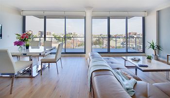 Zara Tower - Luxury Suites And Apartments - Holiday Adelaide 9