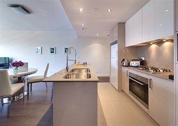 Zara Tower - Luxury Suites And Apartments - Holiday Adelaide 25