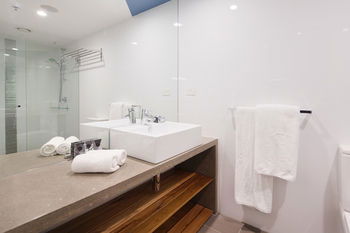 Zara Tower - Luxury Suites And Apartments - Holiday Adelaide 61