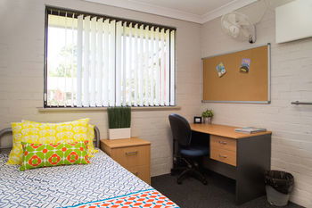 Western Sydney University Village Hawkesbury - Holiday Adelaide 5