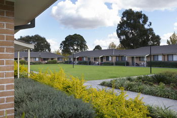 Western Sydney University Village Hawkesbury - Holiday Adelaide 12