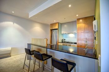 ACD Apartments - Holiday Adelaide 10