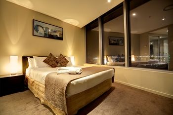 ACD Apartments - Holiday Adelaide 13