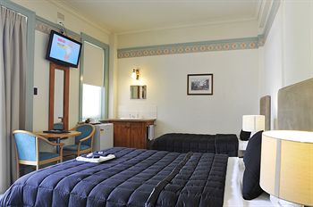 Hotel Gosford - Holiday Adelaide 9