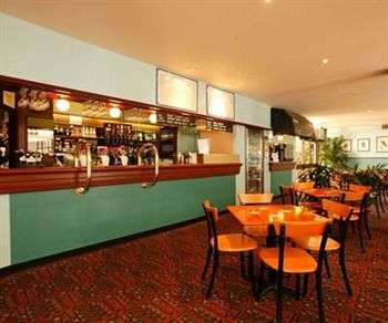 Hotel Gosford - Holiday Adelaide 16