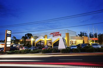 Matthew Flinders Hotel - Holiday Adelaide 1