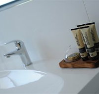 Riverside Oaks Golf Resort - Holiday Adelaide