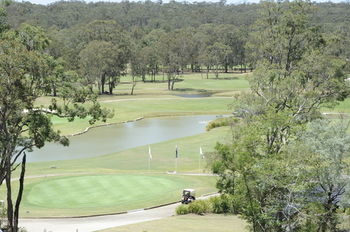 Riverside Oaks Golf Resort - Holiday Adelaide 13