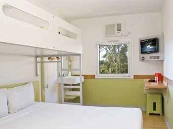 Ibis Budget Dandenong - Holiday Adelaide 8