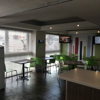 Ibis Budget Fawkner - Holiday Adelaide 8