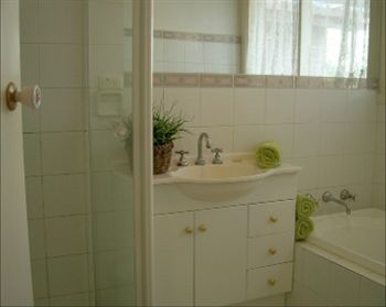 Australian Home Away @ Doncaster Grange Park - Holiday Adelaide 0