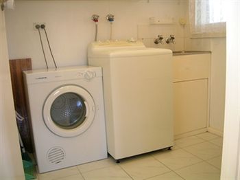 Australian Home Away @ Doncaster Grange Park - Holiday Adelaide 3