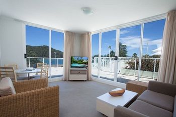 Ettalong Beach Apartments - Holiday Adelaide 3