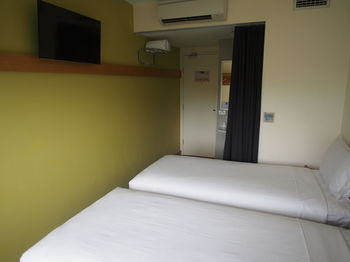 Ibis Budget Sydney Olympic Park - Holiday Adelaide 12