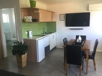 Harbourview Serviced Apartments - Holiday Adelaide 27