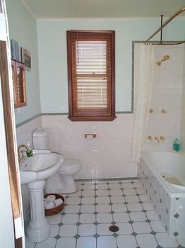 Aaron Cottage - Holiday Adelaide 4