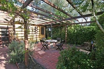 The Table Guesthouse - Holiday Adelaide 4