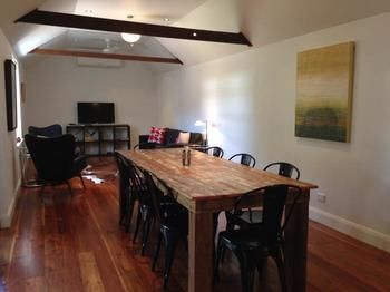Studio@the Close Morpeth - Holiday Adelaide 1