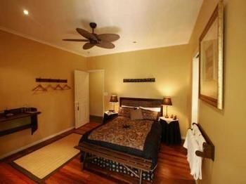 Noosa Country House - Holiday Adelaide 4