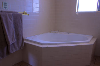 Shearing Shed Motor Inn - Holiday Adelaide 7