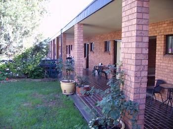 Centabrook Motor Inn - Holiday Adelaide 1