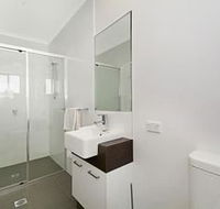 Cooroy Luxury Motel Apartments Noosa - Holiday Adelaide