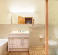 Mollymook Beach Units - Holiday Adelaide