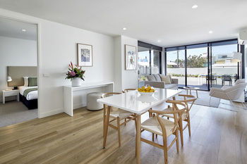 381 Cremorne - Holiday Adelaide 43