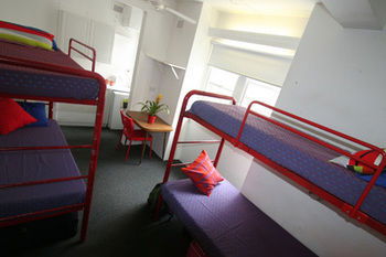 Zing Backpackers - Holiday Adelaide 4