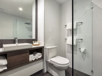 Best Western Plus Lake Kawana Hotel - Holiday Adelaide 37