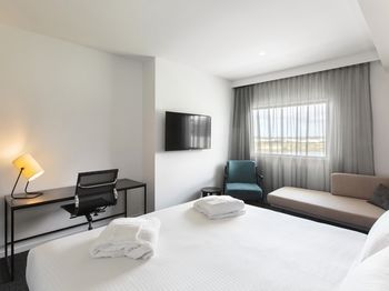 Best Western Plus Lake Kawana Hotel - Holiday Adelaide 41