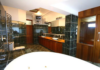 Middle Dural NSW Holiday Adelaide