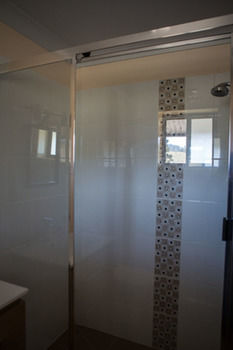 The Wattle Lodge - Holiday Adelaide 0