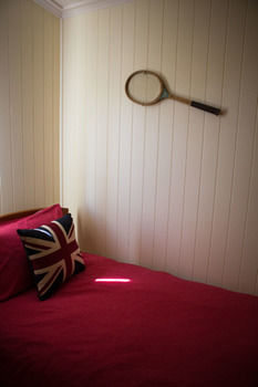 The Wattle Lodge - Holiday Adelaide 7