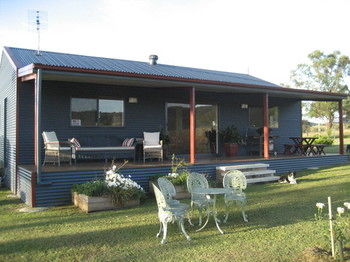 The Wattle Lodge - Holiday Adelaide 24
