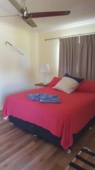 The Wattle Lodge - Holiday Adelaide 34