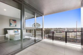 Bayside Towers Serviced Apartments - Holiday Adelaide 7