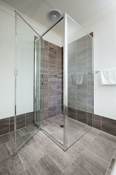 Wallsend Executive Apartments - Holiday Adelaide 1