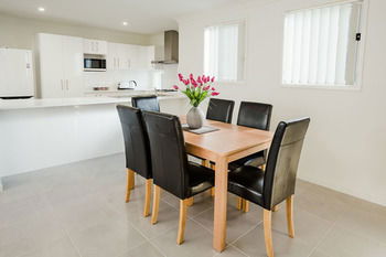 Wallsend Executive Apartments - Holiday Adelaide 23