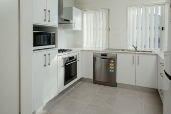 Wallsend Executive Apartments - Holiday Adelaide 29