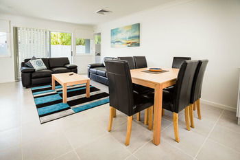 Wallsend Executive Apartments - Holiday Adelaide 32