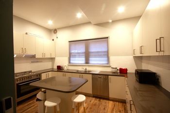 Dalziel Lodge - Holiday Adelaide 0