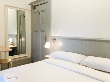 Dalziel Lodge - Holiday Adelaide 3