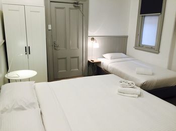 Dalziel Lodge - Holiday Adelaide 7