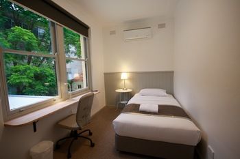 Dalziel Lodge - Holiday Adelaide 13